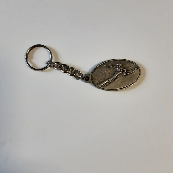 Pewter Keychain Skier Skiing Key Ring - Picture 2 of 4